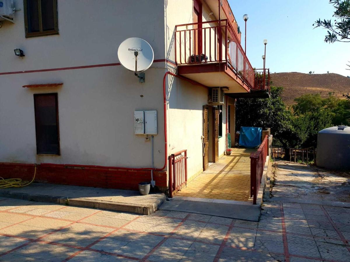 Villa Parco Morello Piano Terra Villarosa Exterior photo